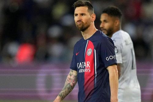 Messi bị CĐV la ó trong trận đấu chia tay PSG