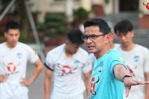 Bóng đá Việt Nam ngày 4/6: Hà Tĩnh vs Bình Định (18h00), Hải Phòng vs HAGL (19h15)