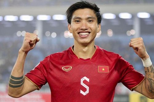 Đoàn Văn Hậu được tiến cử cho giải Liga 1