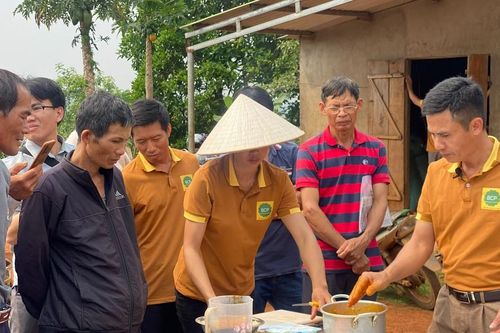 Nỗ lực giúp nông dân 'không còn làm thuê trên mảnh đất của mình'