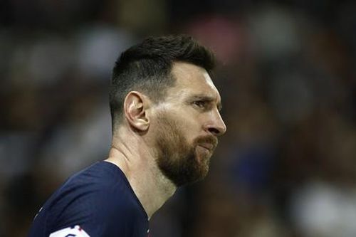 Messi bị la ó, PSG thua đội vô danh