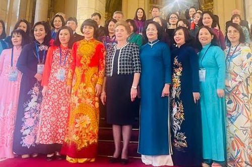 Diễn đàn phụ nữ Việt Nam lần đầu tiên tại châu Âu
