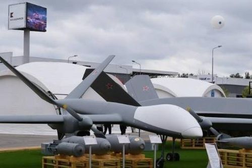 Video UAV tấn công Sirius của Nga lần đầu cất cánh