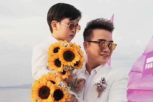 Hành động bất ngờ của con trai Đàm Vĩnh Hưng khi diễn cùng bố