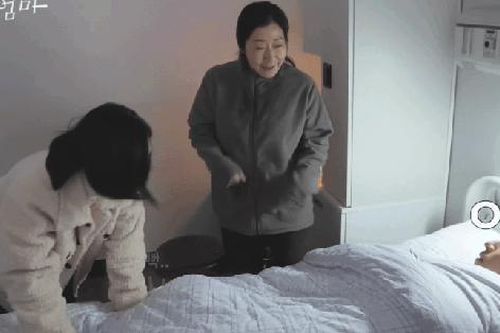 Chuyện thật như đùa của Lee Do Hyun trong hậu trường phim 'Người mẹ tồi của tôi'