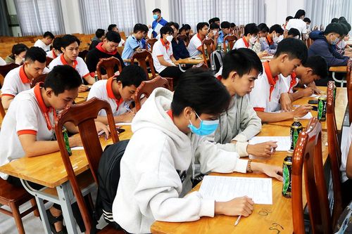 Nâng cao kiến thức và kỹ năng lái xe an toàn cho đoàn viên, thanh niên