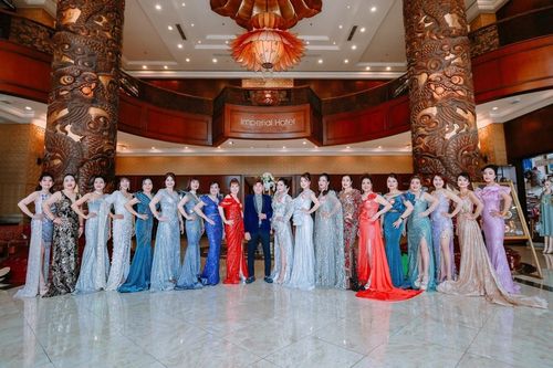 NTK Tommy Nguyễn tung ra BST dạ hội tôn lên nét đẹp sang trọng của thí sinh Hoa hậu Quý bà Việt Nam Toàn cầu 2023