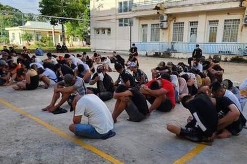 Kiểm tra quán karaoke Victory, phát hiện gần 80 'dân chơi' dương tính ma túy