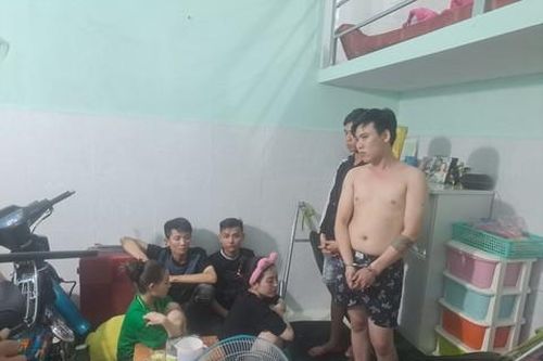 Nhóm nam nữ vào phòng trọ 'phê' ma túy cho an toàn, không qua mặt được công an
