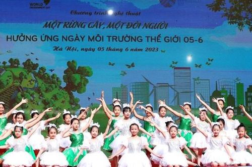 Một rừng cây, một đời người