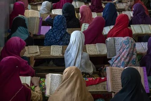 Gần 80 nữ sinh bị đầu độc ở Afghanistan