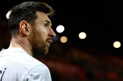 Messi chia tay PSG trong lặng lẽ, vẫn mơ câu chuyện cổ tích ở Camp Nou