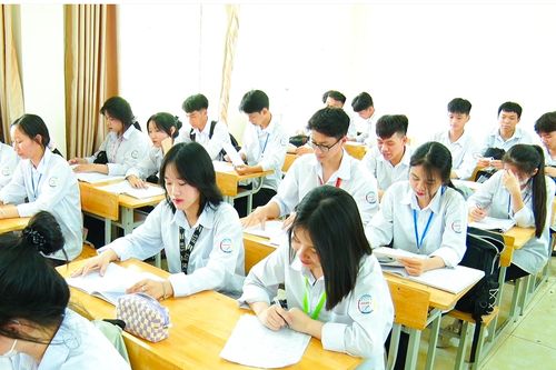 Tìm 'từ khóa' để làm tốt phần vận dụng trong đề Ngữ văn thi THPT