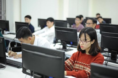 30 đơn vị được tổ chức thi đánh giá năng lực ngoại ngữ