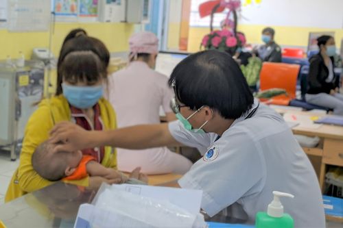 Tìm ra chủng virus gây bệnh tay chân miệng nặng ở TPHCM