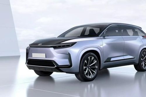 Toyota sản xuất SUV chạy điện hoàn toàn mới