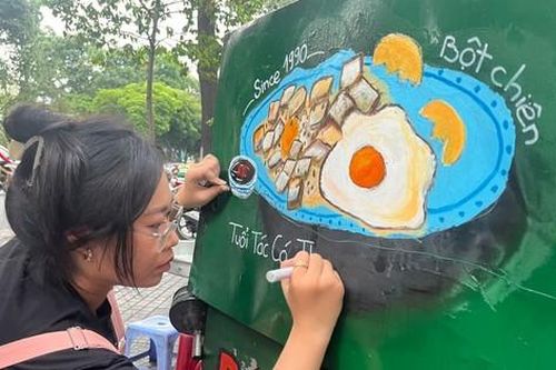 Biển vẽ tay độc đáo của cặp đôi trẻ dành tặng những gánh hàng rong