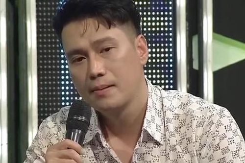 Showbiz 5/6: Việt Anh khóc trên truyền hình