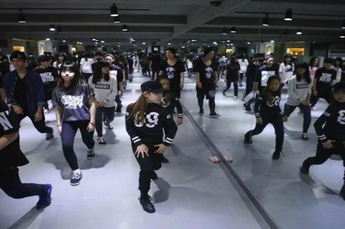 Hợp đồng nô lệ của các sao Kpop: Bào mòn từ thể xác đến tinh thần