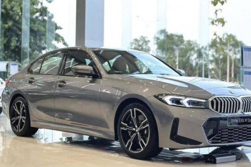 Mua xe sang đúng thời điểm có thể tiết kiệm gần tỷ đồng