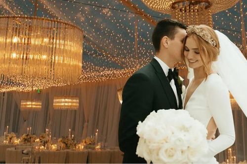 Đám cưới ấn tượng với phong cách 'cổ tích thời hiện đại'