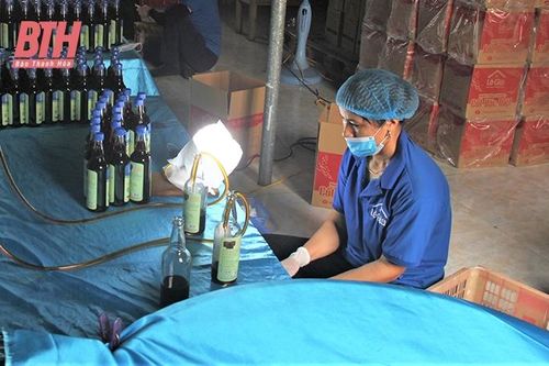 'Thổi hồn' để sản phẩm nông thôn vươn xa