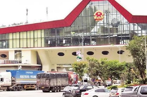 Triển khai các biệp pháp giải quyết tình trạng ùn tắc tại cửa khẩu biên giới