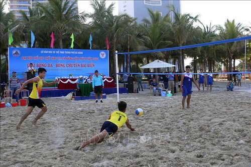 Sôi nổi giải bóng đá, bóng chuyền bãi biển vô địch thành phố năm 2023