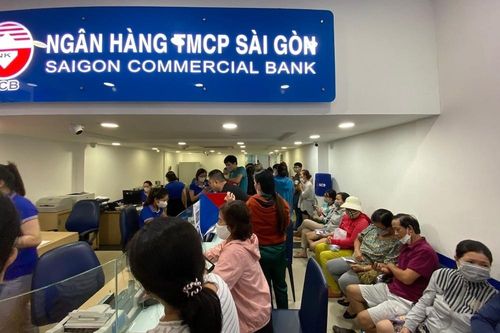 Ngân hàng bị rút tiền hàng loạt đến mức độ nào thì cần cơ quan quản lý can thiệp?