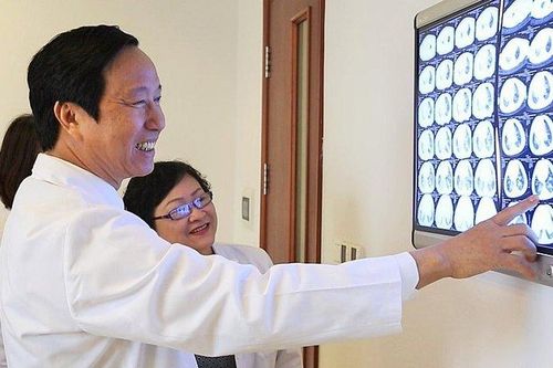 Tuyển sinh ngành Y bằng môn Ngữ văn - tại sao không?