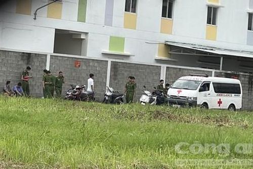 Vụ phát hiện thi thể cháy đen ở bãi đất trống: Nạn nhân nghi tự thiêu