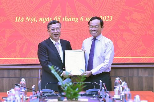 Trao Quyết định bổ nhiệm Thứ trưởng Bộ Nông nghiệp và Phát triển nông thôn