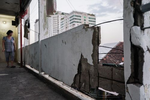 Đề xuất quy định cắt điện, nước để dân ở căn hộ có nguy cơ sập đổ phải di dời