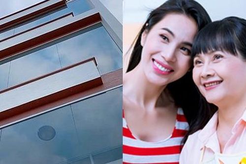 Đời tư kín tiếng về người phụ nữ cứ 1-2 ngày 'bắt' Thủy Tiên gửi tiền, được con gái xây nhà sang từ chục năm trước để báo hiếu