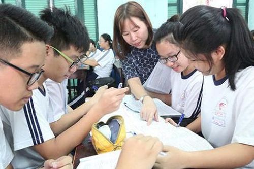 Sĩ tử nên ăn gì, kiêng gì để có giấc ngủ ngon, giảm căng thẳng?