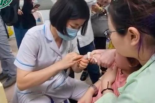 Thông tin mới nhất của Bộ Y tế về thuốc điều trị bệnh tay chân miệng