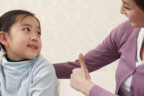 Cái bắt tay những đứa trẻ