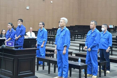 Dàn cựu lãnh đạo Cienco 1 hầu tòa vụ 'rút ruột' doanh nghiệp hàng trăm tỉ đồng