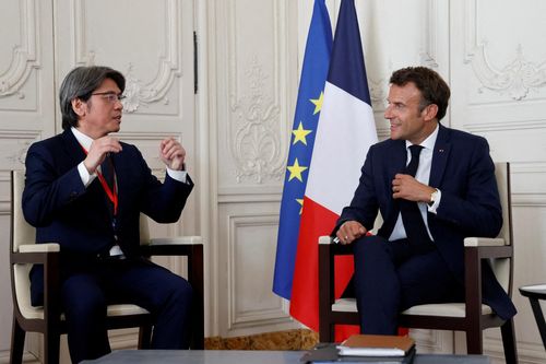 Tham vọng xe điện của ông Macron