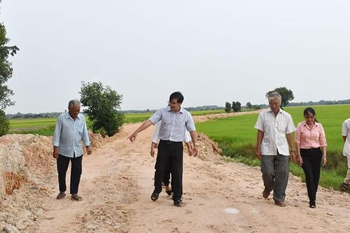 Coi trọng vai trò kiểm tra, giám sát của nhân dân