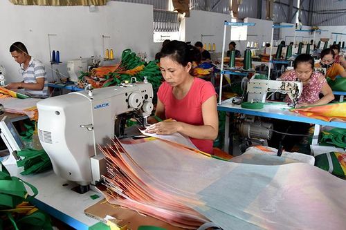 Tạo đà cho kinh tế tư nhân phát triển