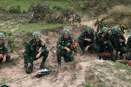 Diễn tập bắn đạn thật cấp trung đội đạt giỏi