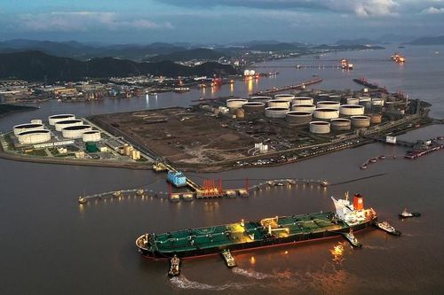 Saudi Arabia và Trung Quốc đẩy mạnh hợp tác năng lượng