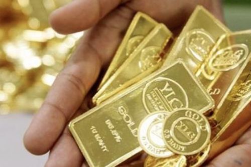 Vàng được mua mạnh, thách thức vị thế của đồng USD