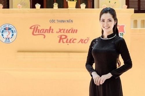 Hoa hậu Nông Thúy Hằng tốt nghiệp đại học loại giỏi, từng nhận giải thưởng về nghiên cứu khoa học