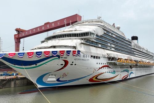 Trung Quốc: Hạ thủy siêu du thuyền đầu tiên sản xuất trong nước