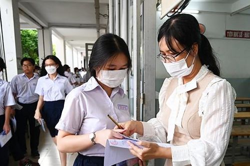 Tuyển sinh lớp 10: Hơn 96.000 thí sinh TP.HCM thi môn đầu tiên