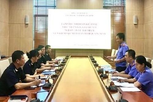 Trực tiếp kiểm sát việc tiếp nhận, giải quyết tin báo, tố giác về tội phạm tại Cục Hải quan Quảng Ninh