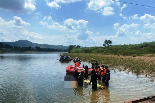 Một học sinh bị đuối nước khi tắm ở sông Mã