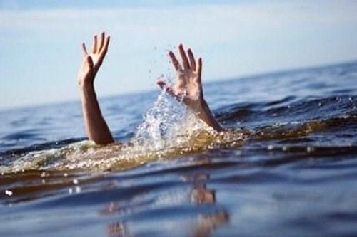 2 học sinh bị đuối nước khi tắm biển